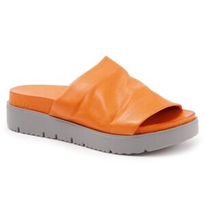 Bueno Splash Slides 38 Burnt Sienna Grey Sole Spanish Leather Resortwear Comfort